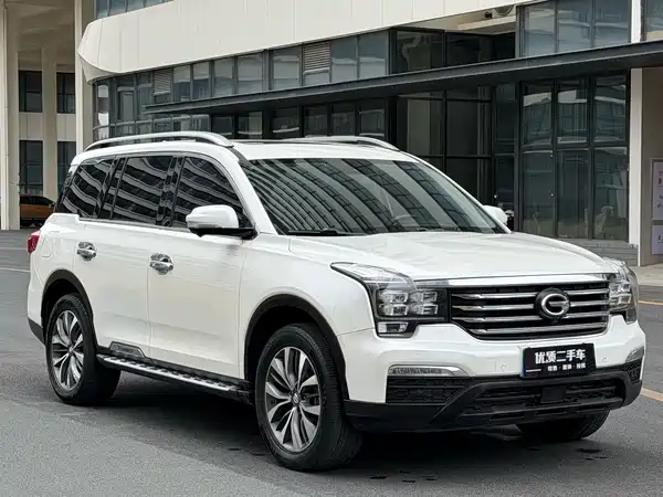 GAC Trumpchi GS8 2017