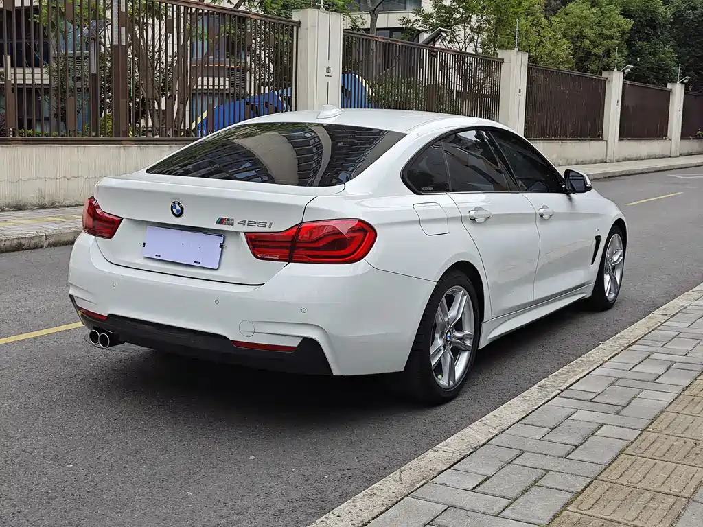 BMW 4 Series 2019 — фото 19