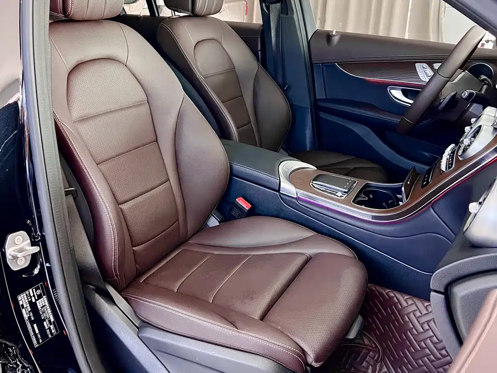 Mercedes-Benz GLC 2023