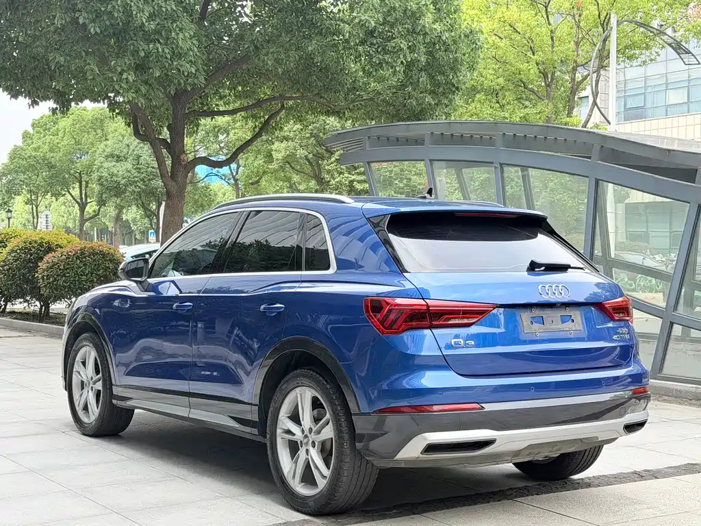 Audi Q3 2019 — фото 5