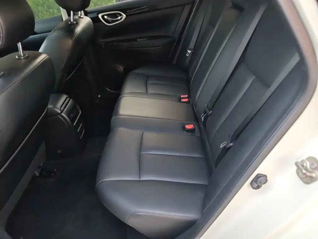 Nissan Sylphy 2018 — фото 17