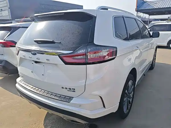 Ford Edge 2021