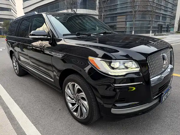 Lincoln Navigator 2022