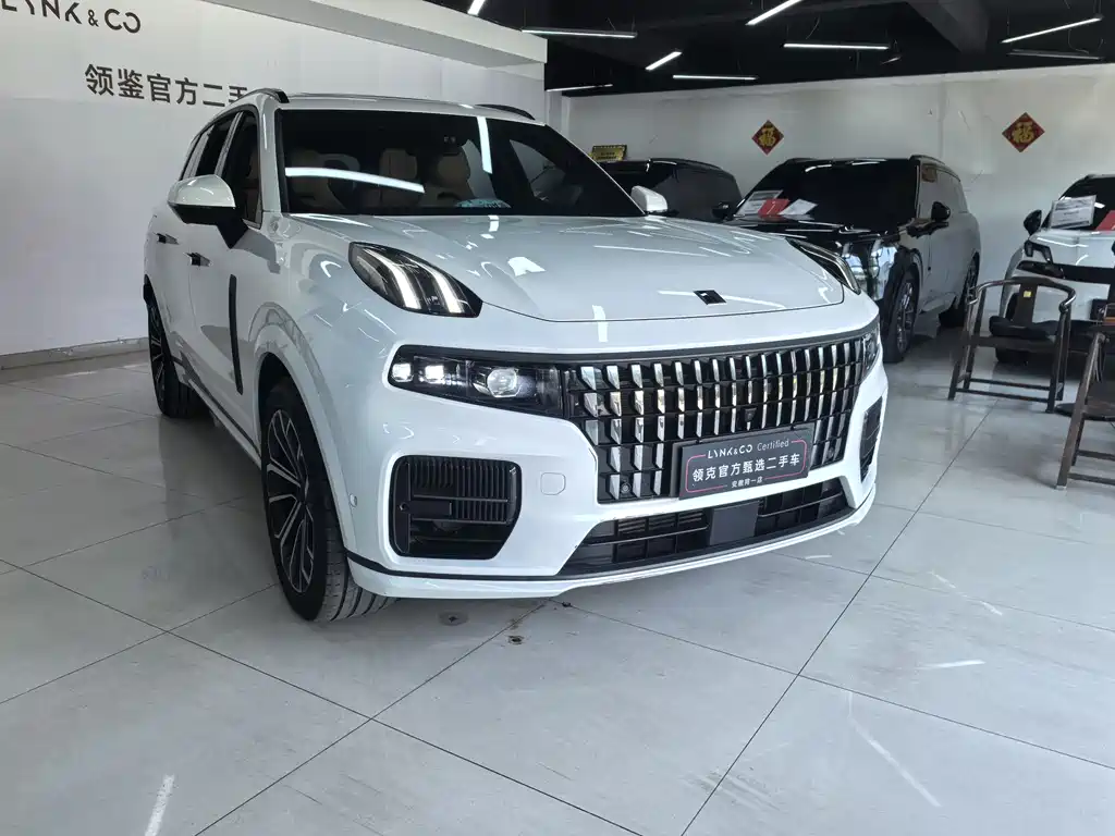 Lynk & Co 09 EM-P 2023 — фото 3