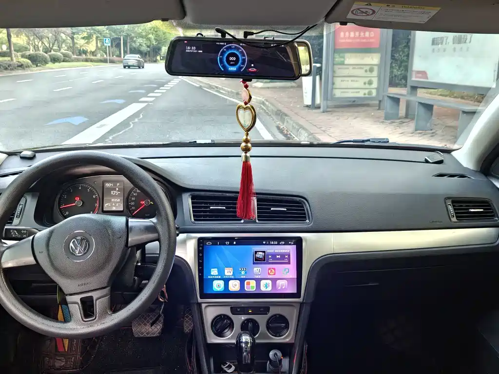 Volkswagen Lavida 2015