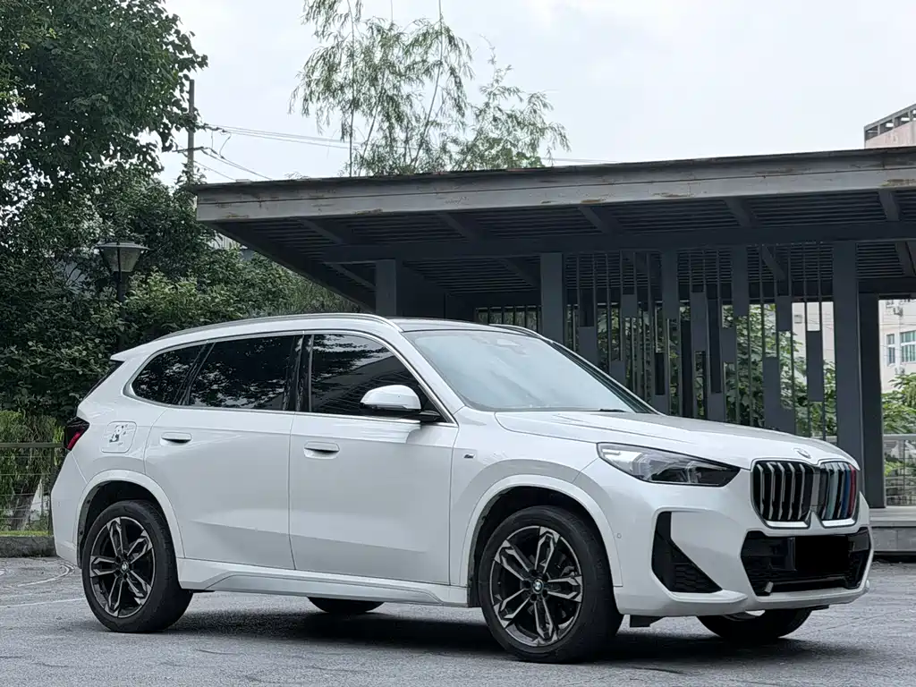 BMW X1 2023 — фото 3