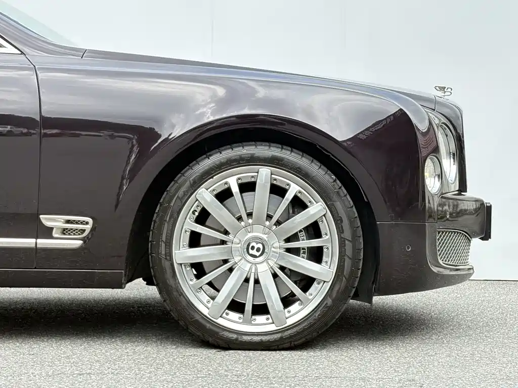 Bentley Mulsanne 2014 — фото 29