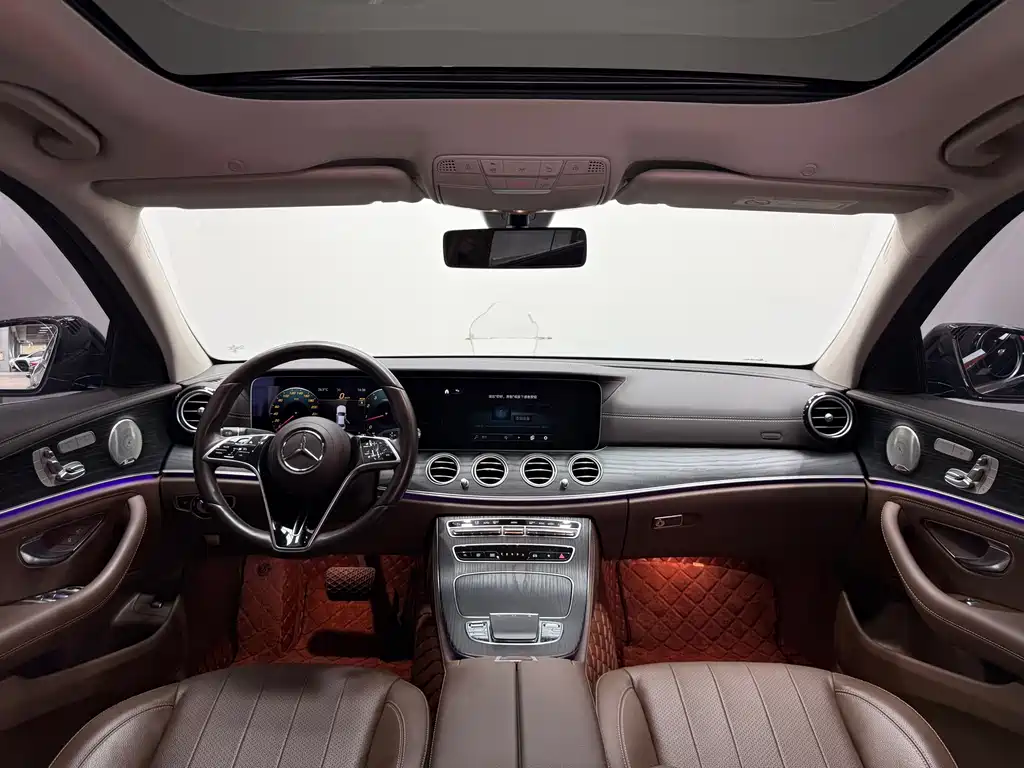 Mercedes-Benz E-Class 2023 — фото 6
