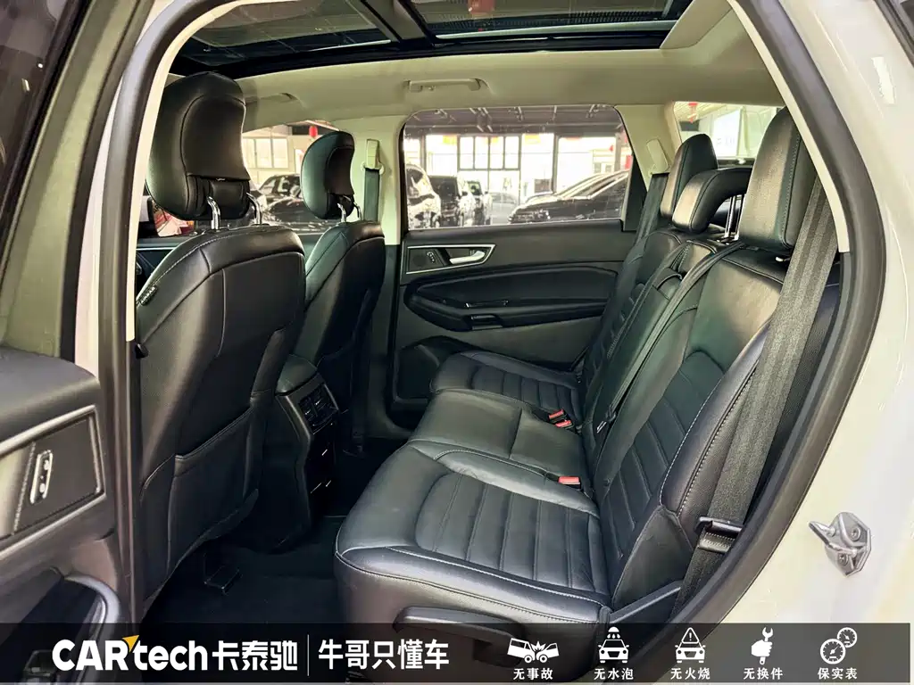Ford Edge 2019 — фото 17