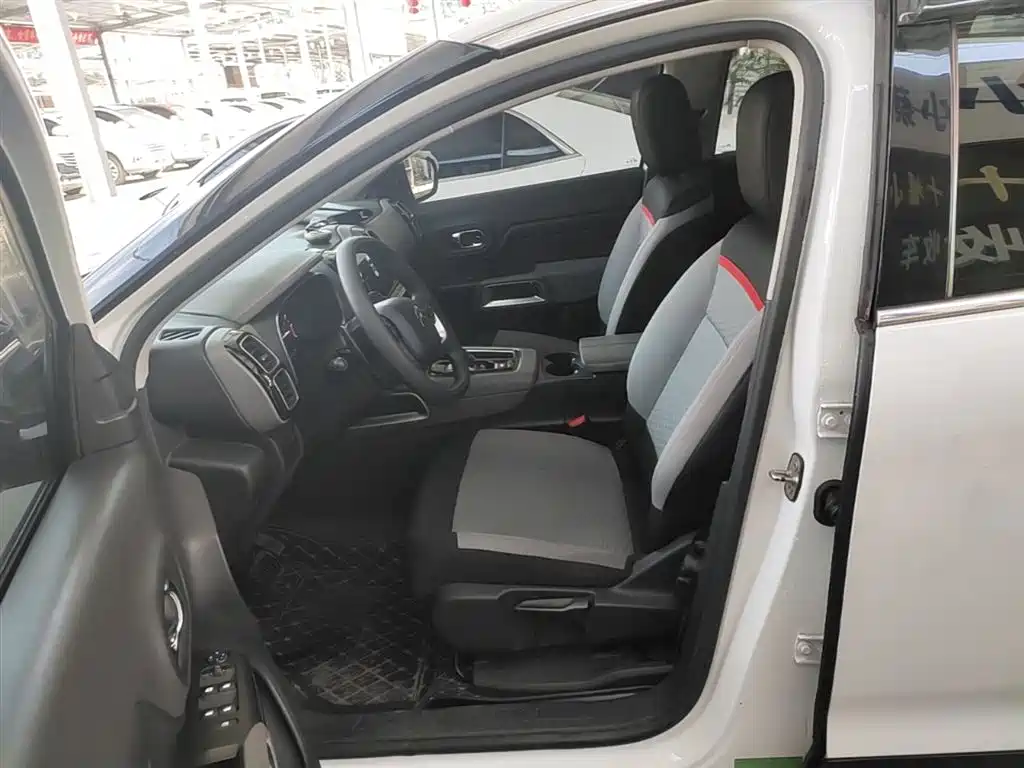 Citroen C5 AIRCROSS 2021 — фото 15