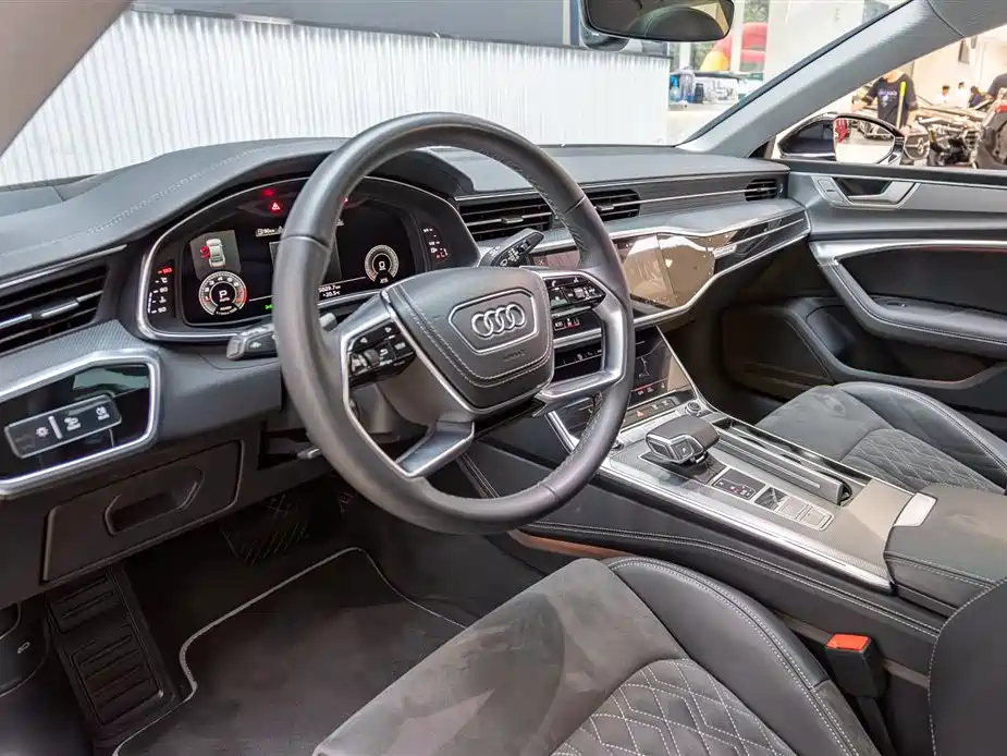Audi A7L 2024 — фото 21