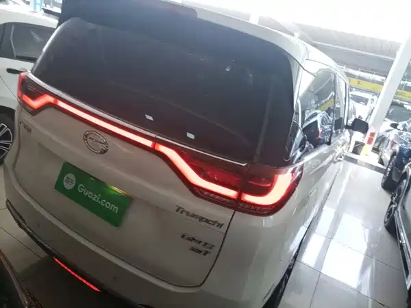 GAC Trumpchi M8 2018