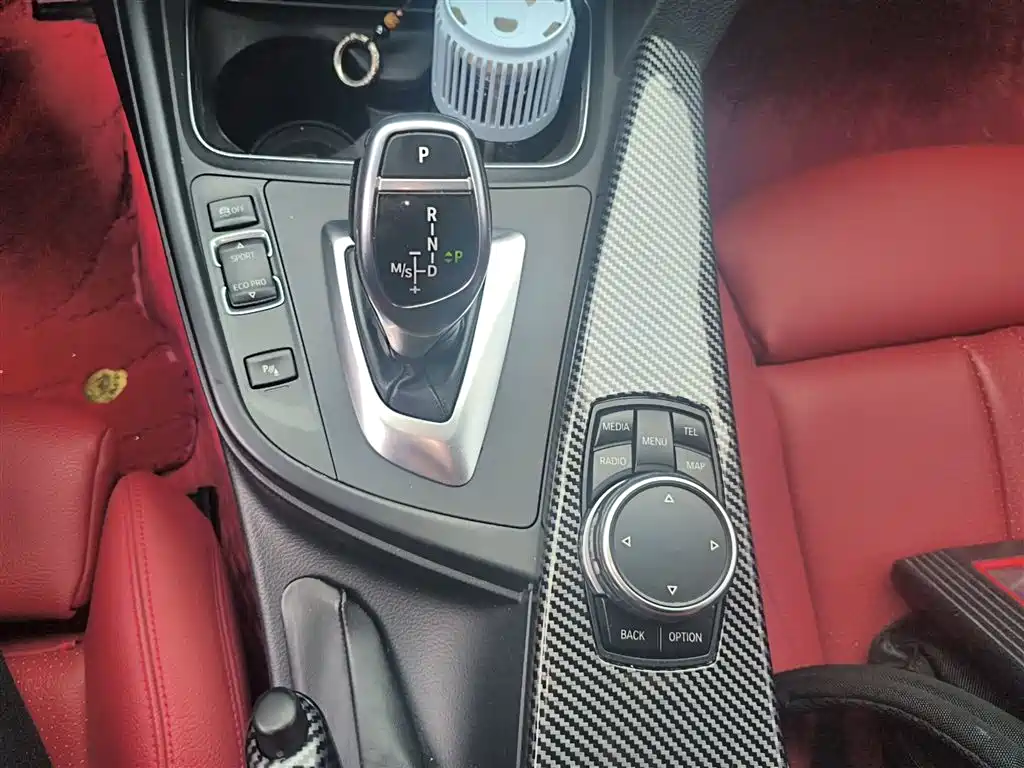 BMW 3 Series 2016 — фото 14