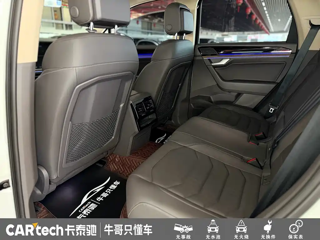 Volkswagen Touareg 2019 — фото 14