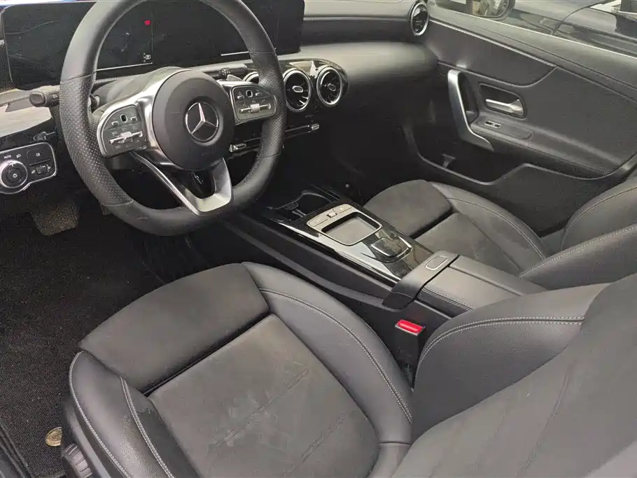 Mercedes-Benz A-Class 2020 — фото 12