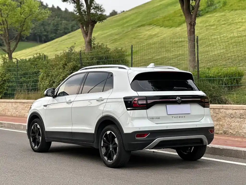Volkswagen Tacqua 2022