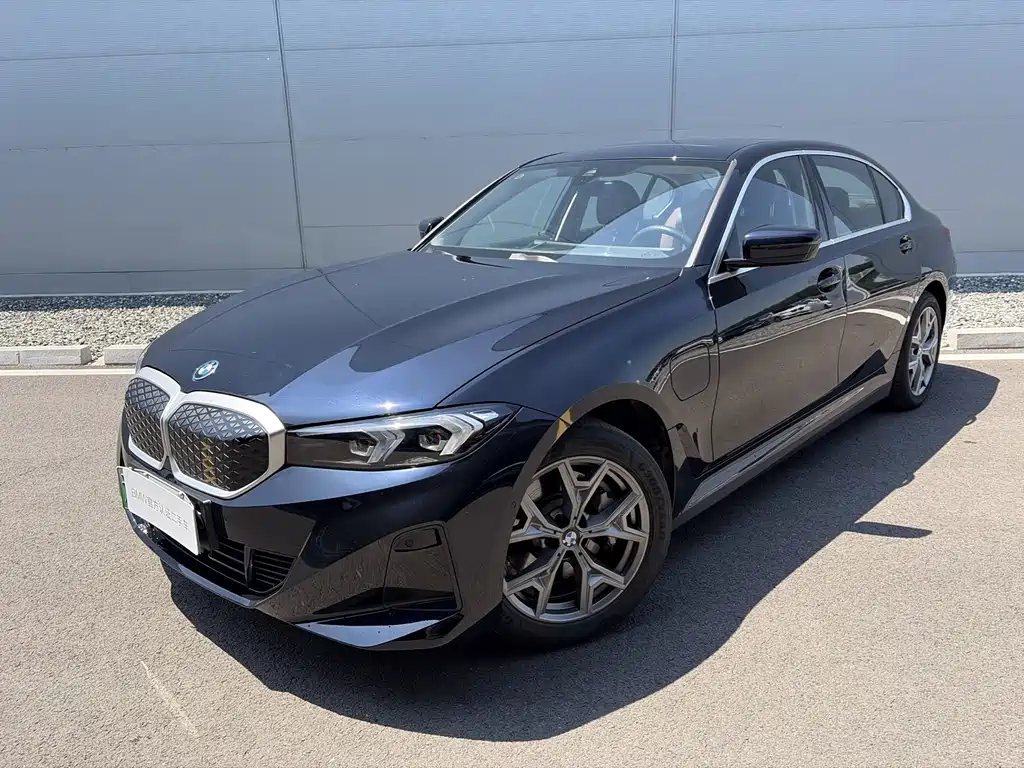 BMW i3 2025 — фото 1