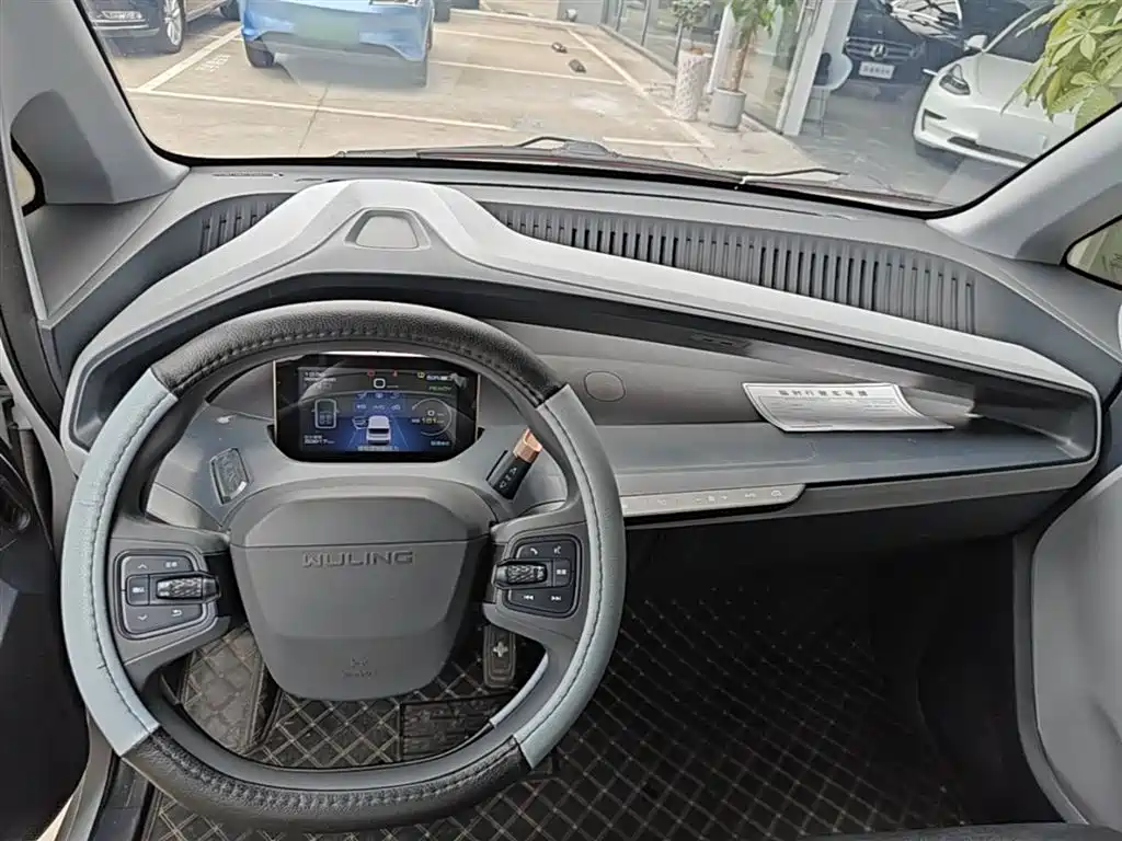 Wuling Nano EV 2022 — фото 10