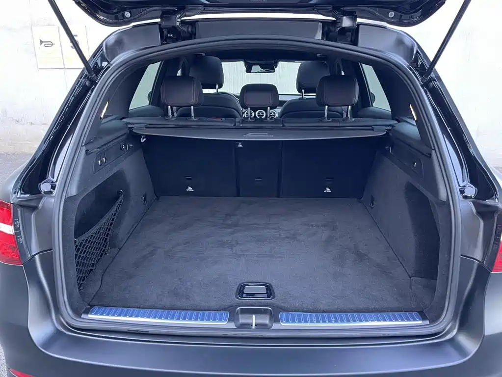 Mercedes-Benz GLC AMG 2019 — фото 23