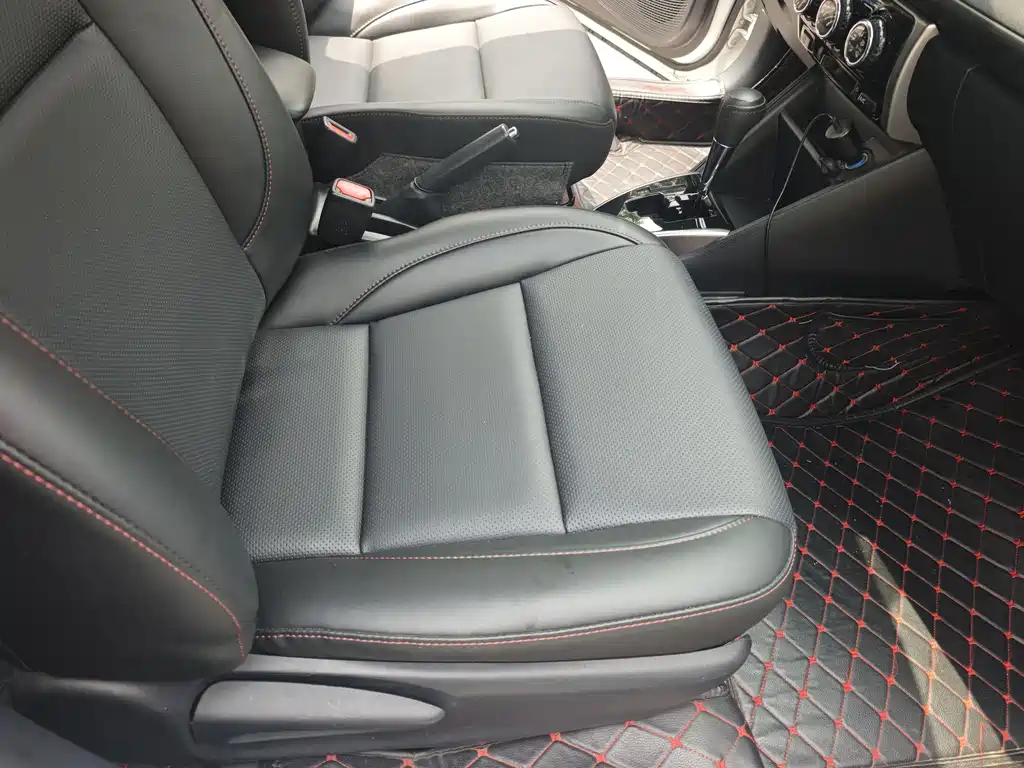 Toyota Yaris L 2020 — фото 18