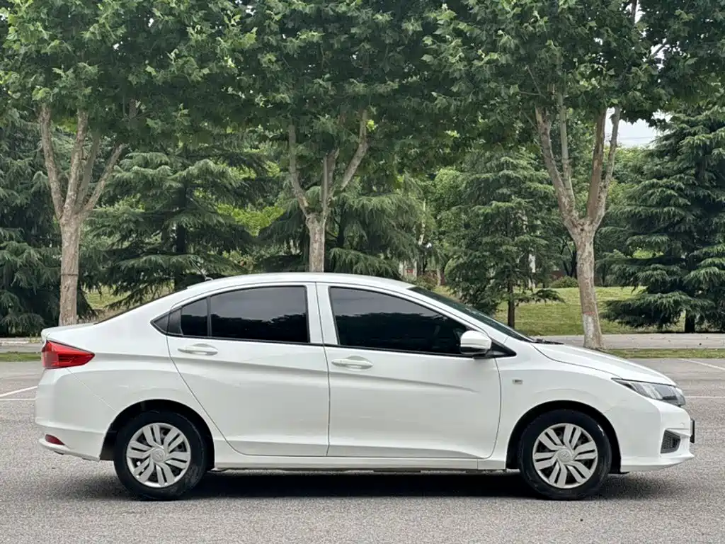 Honda City 2018 — фото 10