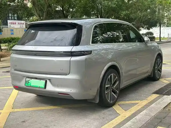 Li Auto L8 2024