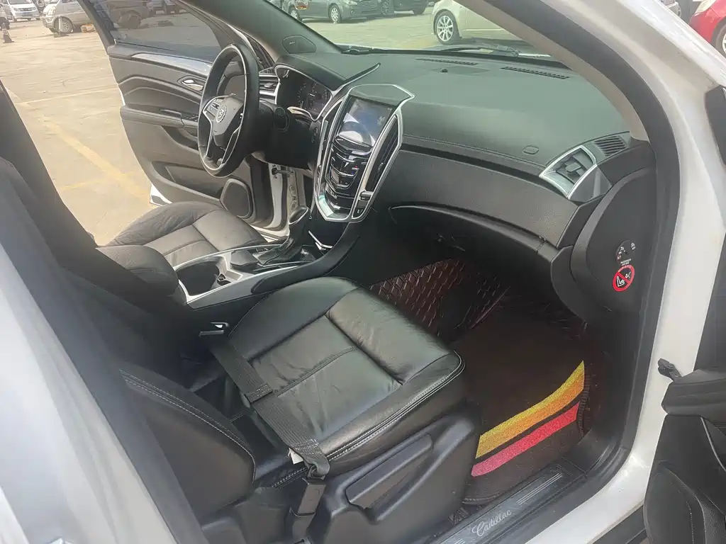 Cadillac SRX 2015 — фото 13