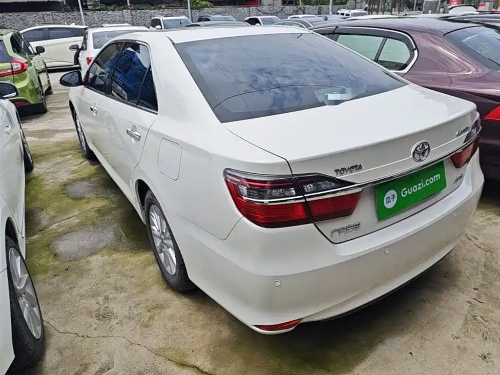 Toyota Camry 2017 — фото 5
