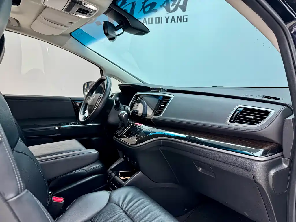 Honda Odyssey 2021 — фото 12