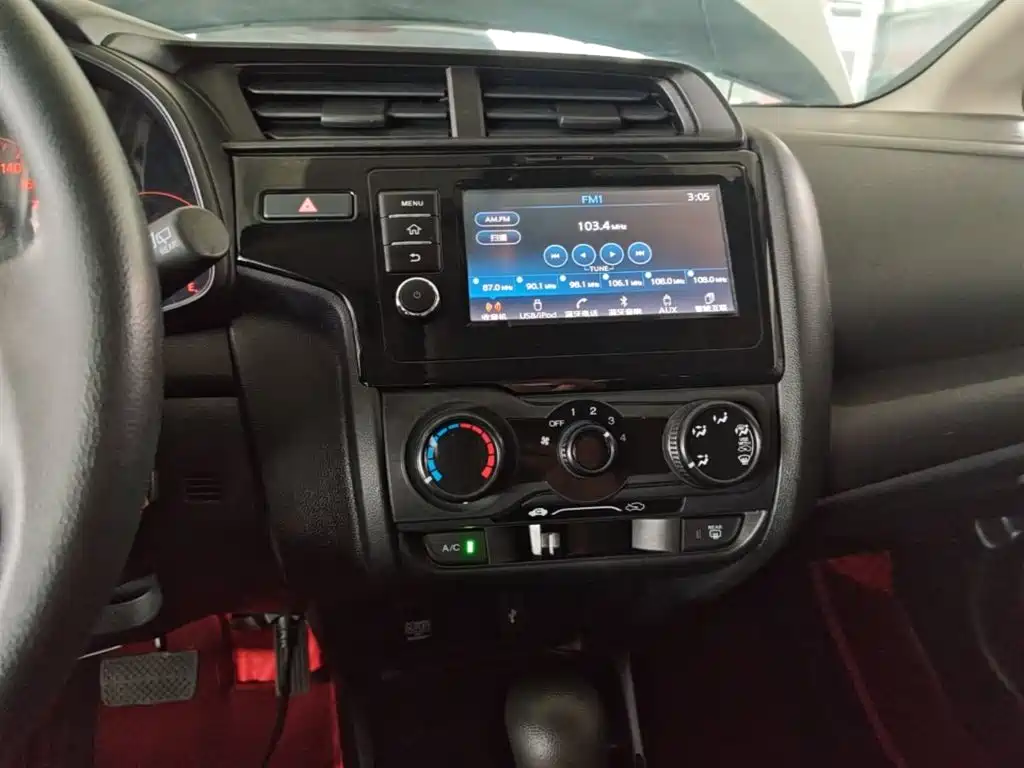 Honda Fit 2018 — фото 13