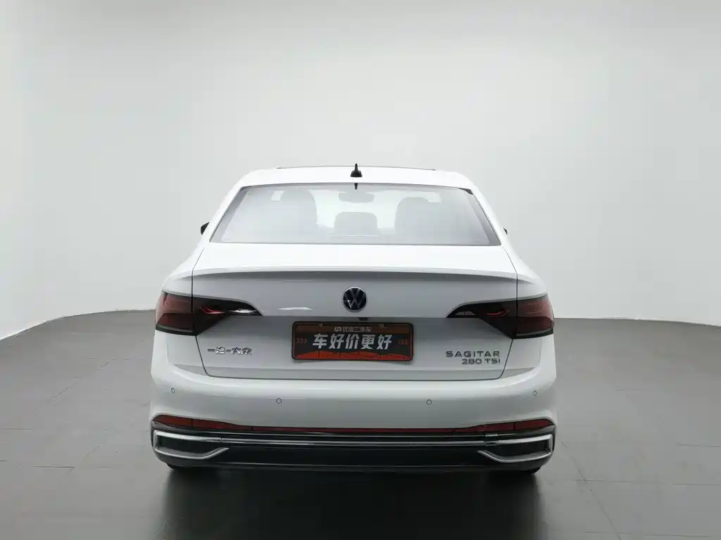 Volkswagen Sagitar 2022