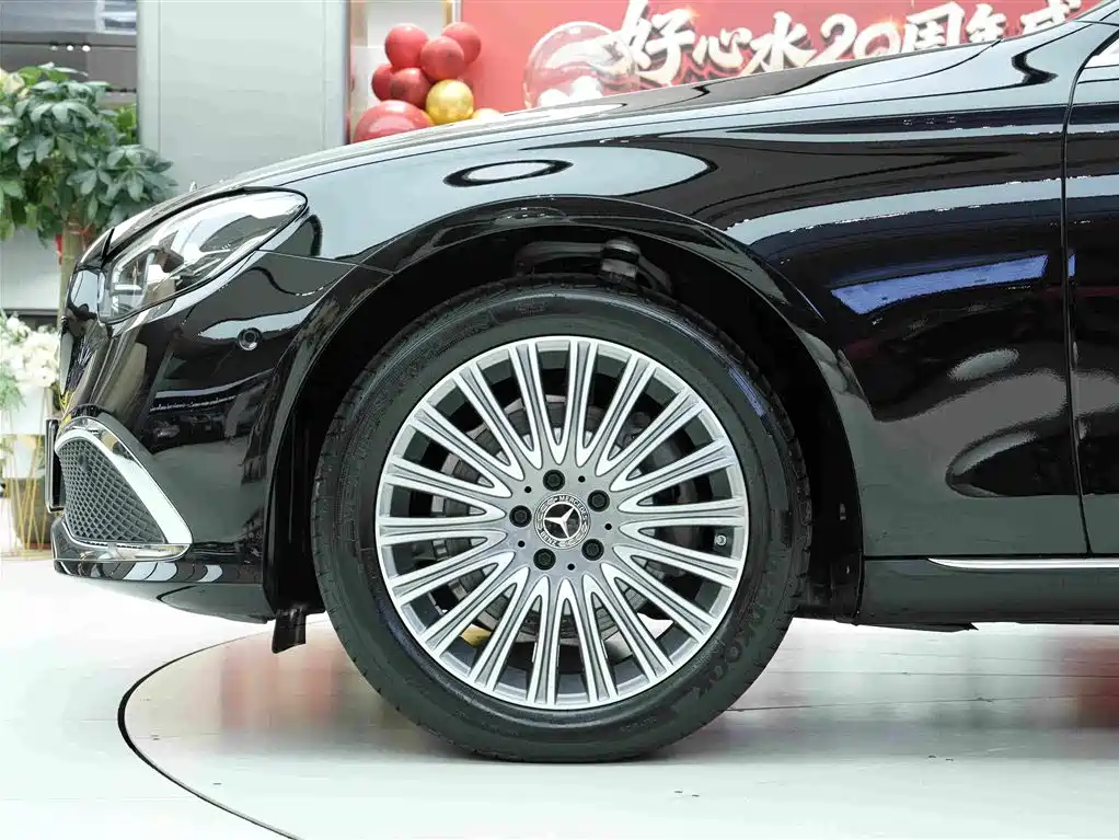 Mercedes-Benz E-Class 2023 — фото 20