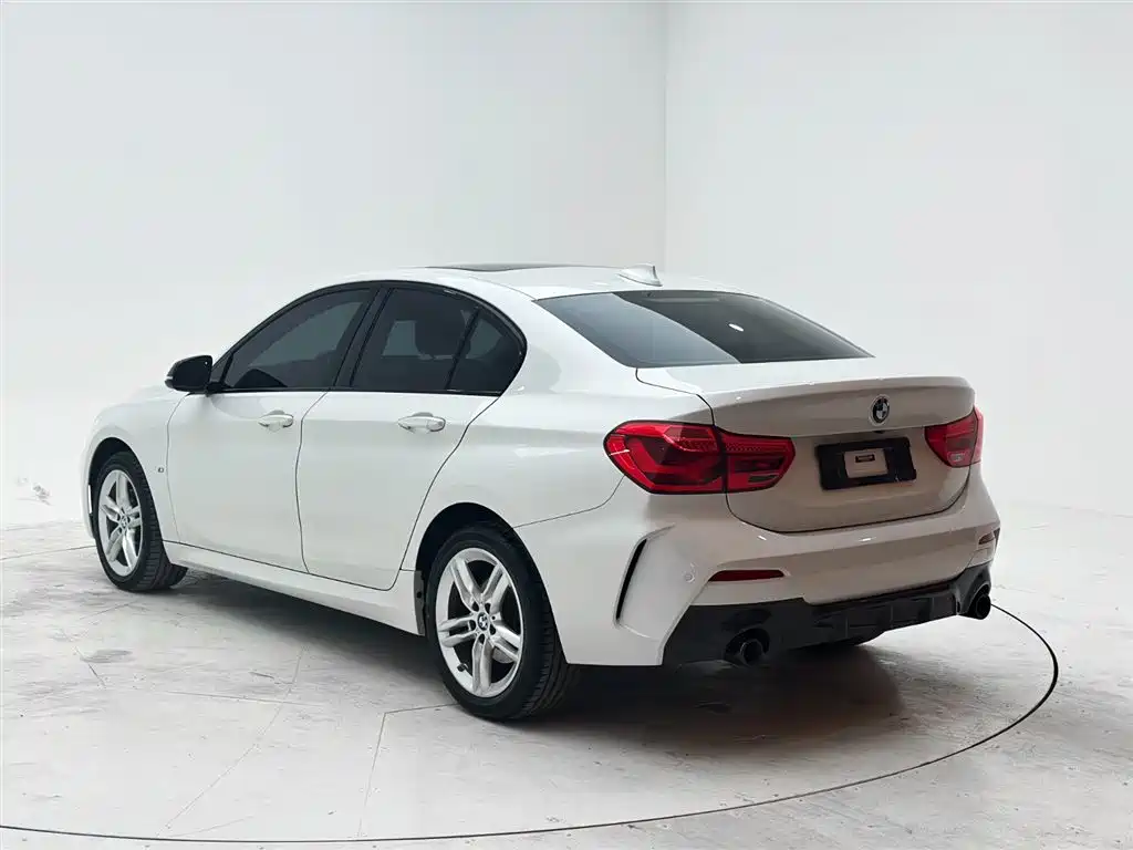 BMW 1 Series 2022
