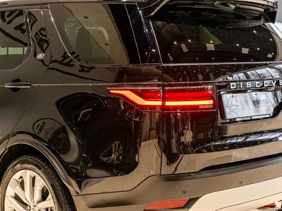 Land Rover Discovery 2025 — фото 17