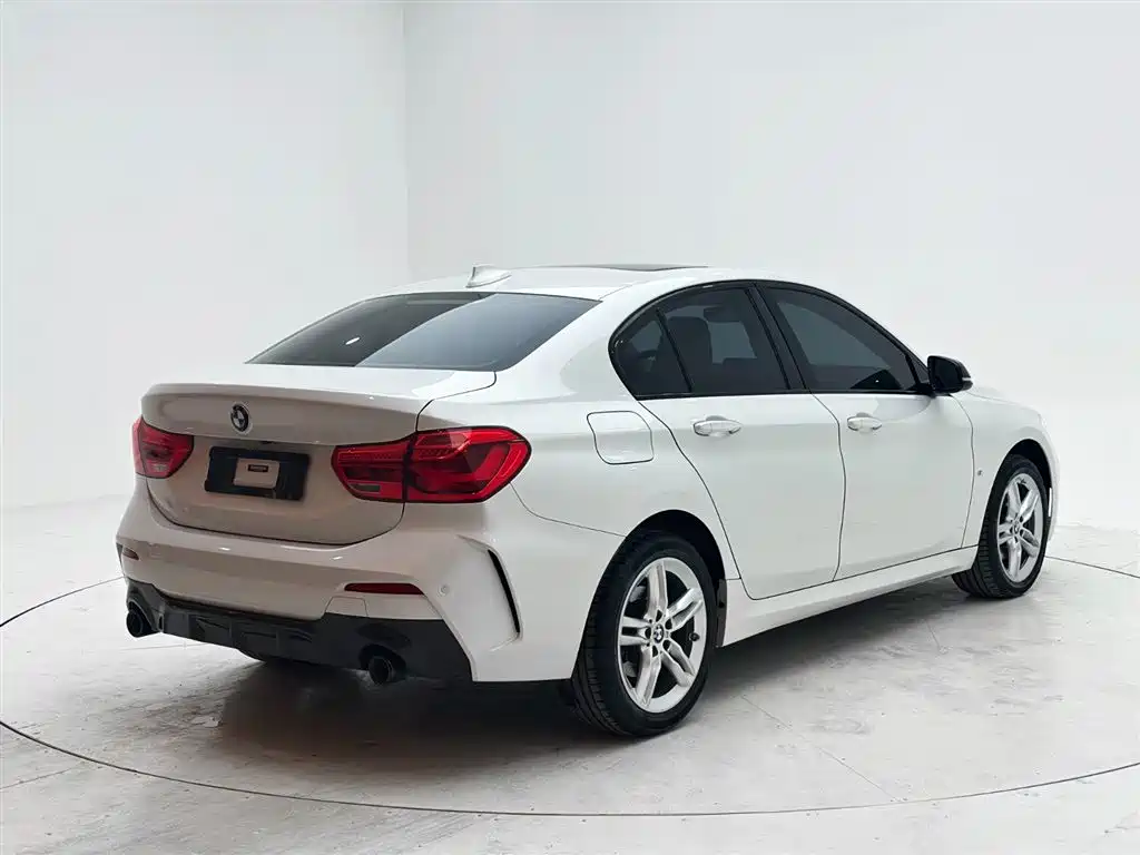 BMW 1 Series 2022