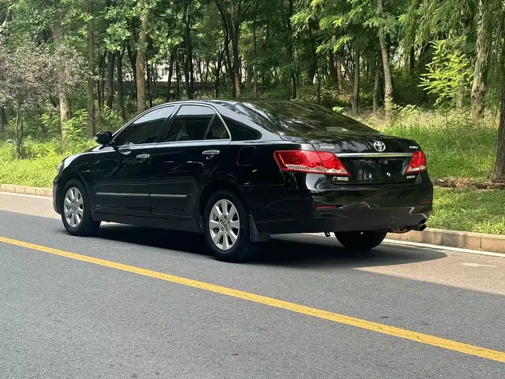 Toyota Camry 2008 — фото 4