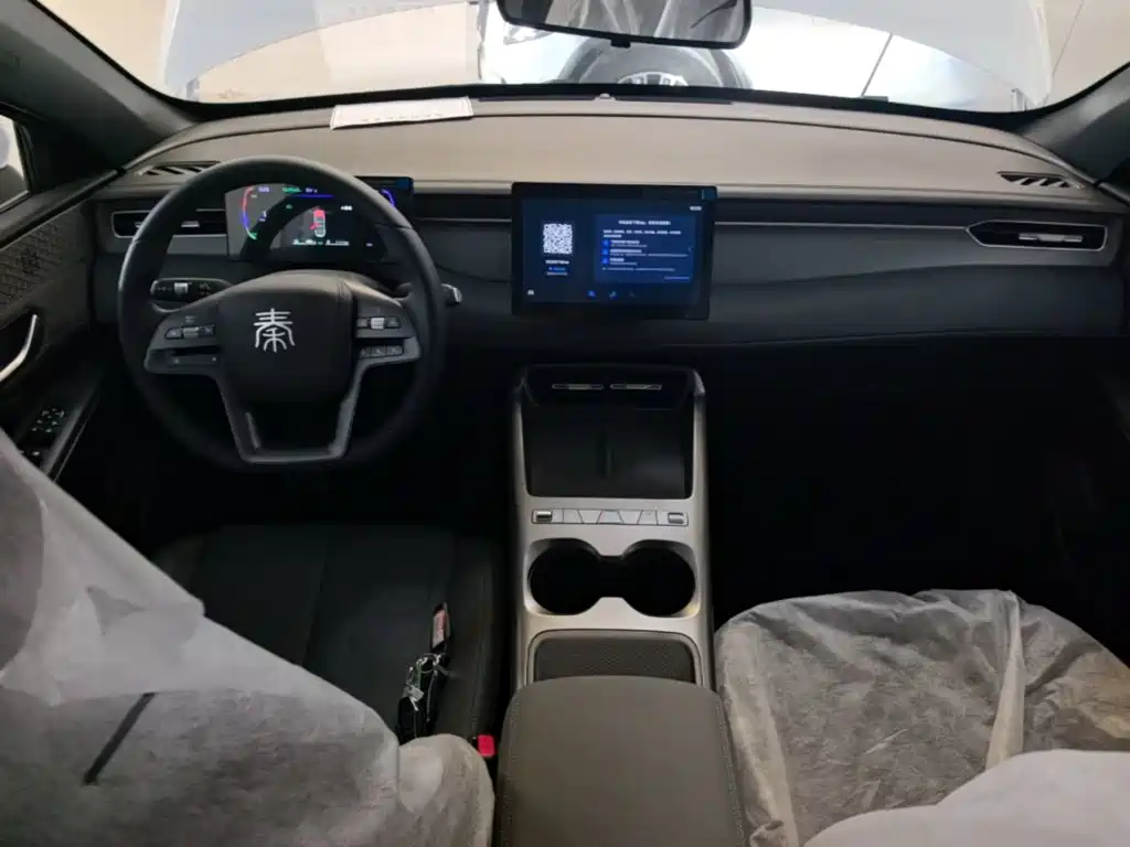 BYD Qin PLUS 2026 — фото 10