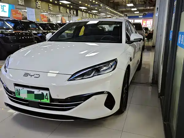 BYD Seal 06 2025