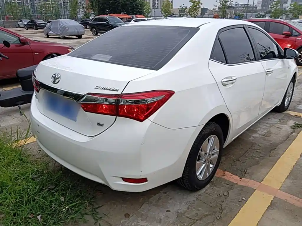 Toyota Corolla 2018 — фото 5