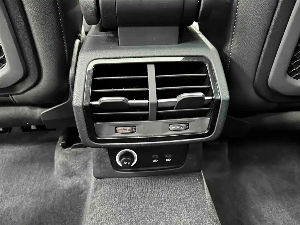 Audi Q3 2023 — фото 15