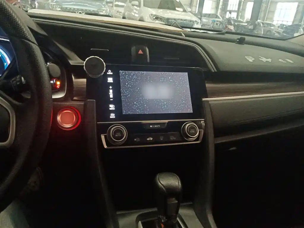 Honda Civic 2019 — фото 10