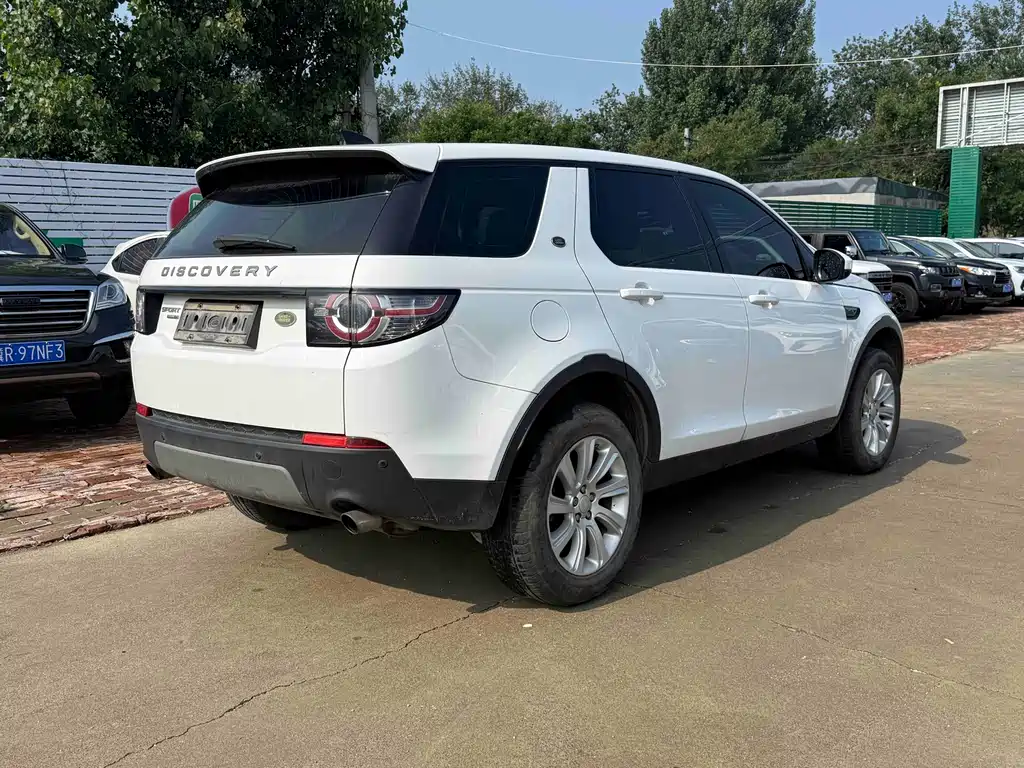 Land Rover Discovery Sport 2017 — фото 6