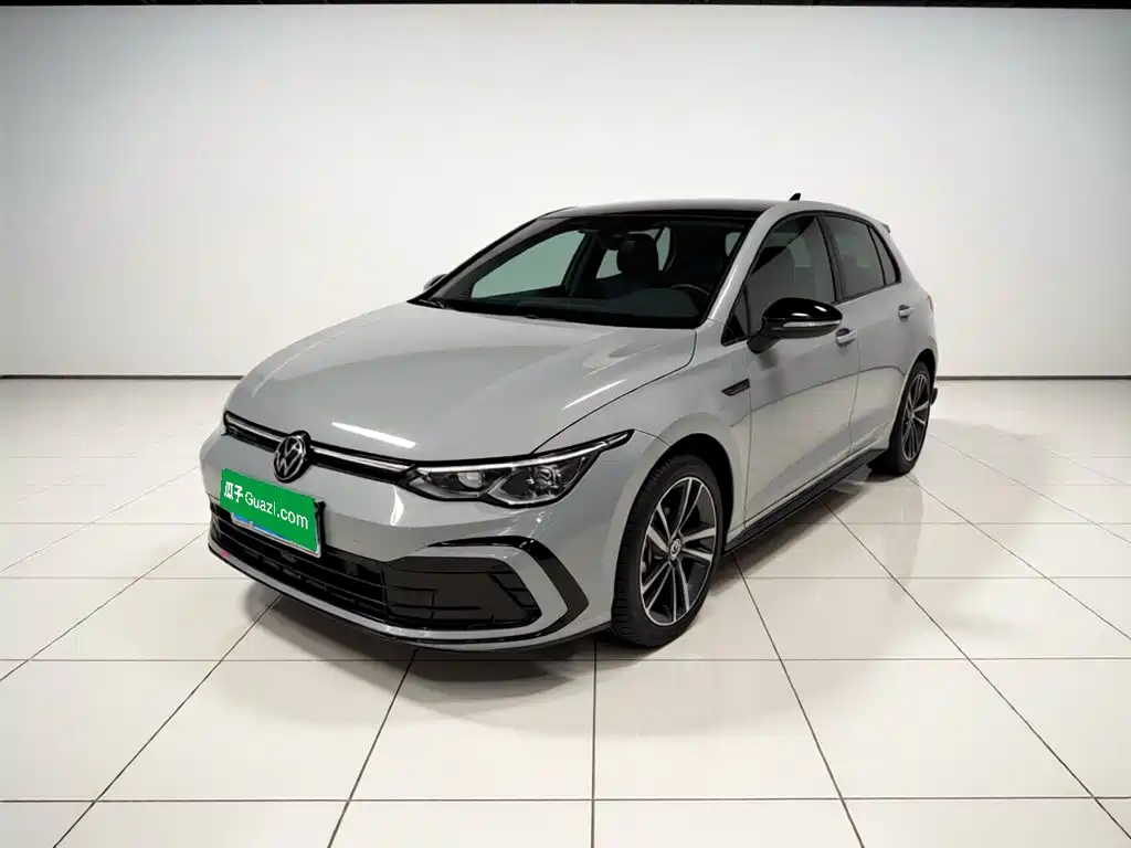 Volkswagen Golf 2024