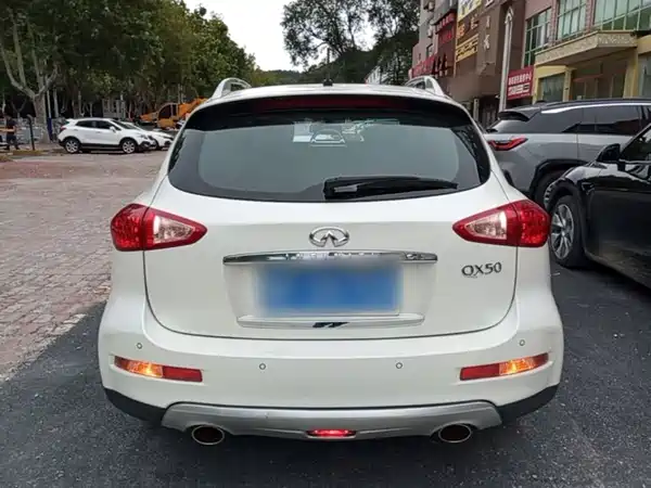 Infiniti QX50 2015