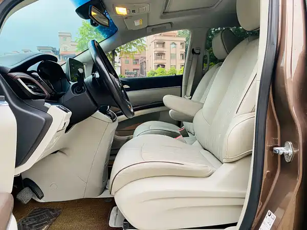 Buick GL8 2021