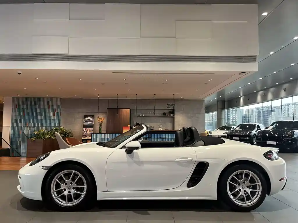 Porsche 718 2023 — фото 2