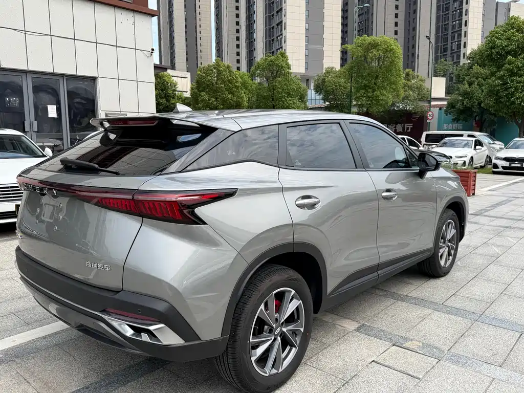 Chery Omoda 2023 — фото 10