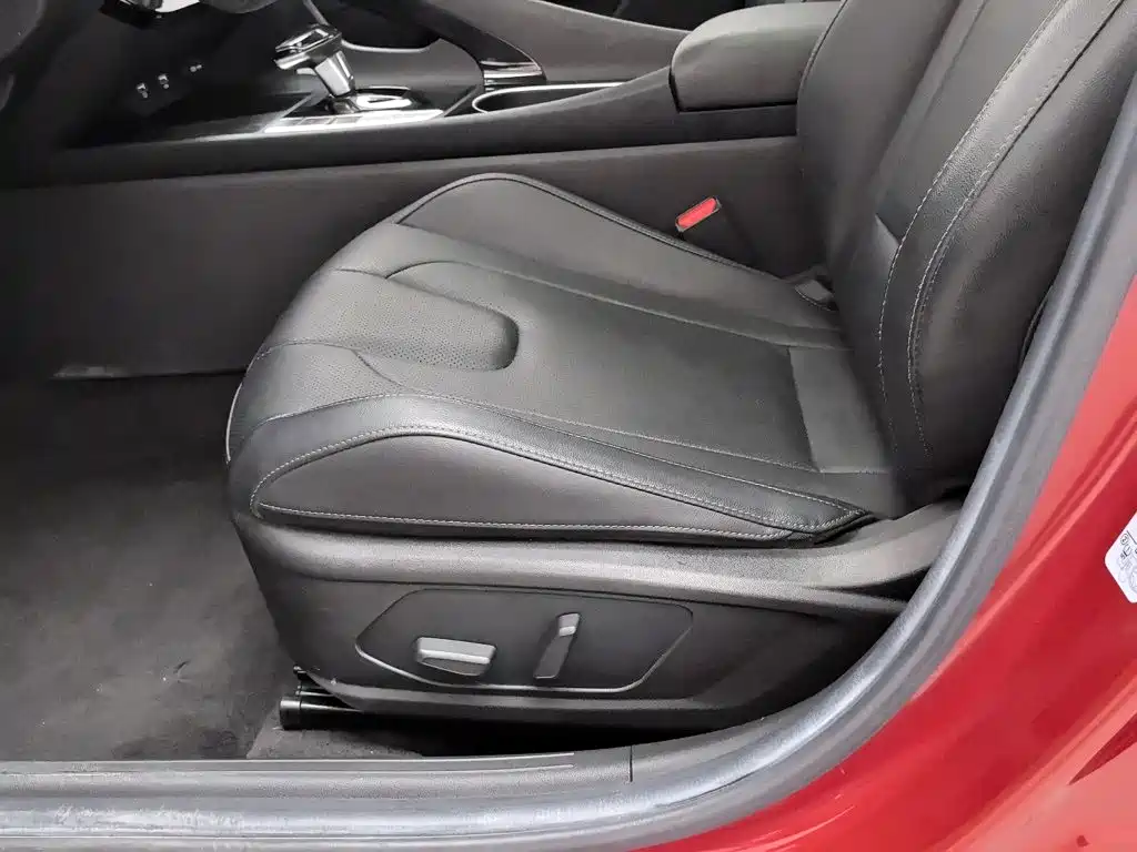 Hyundai Elantra 2021 — фото 20