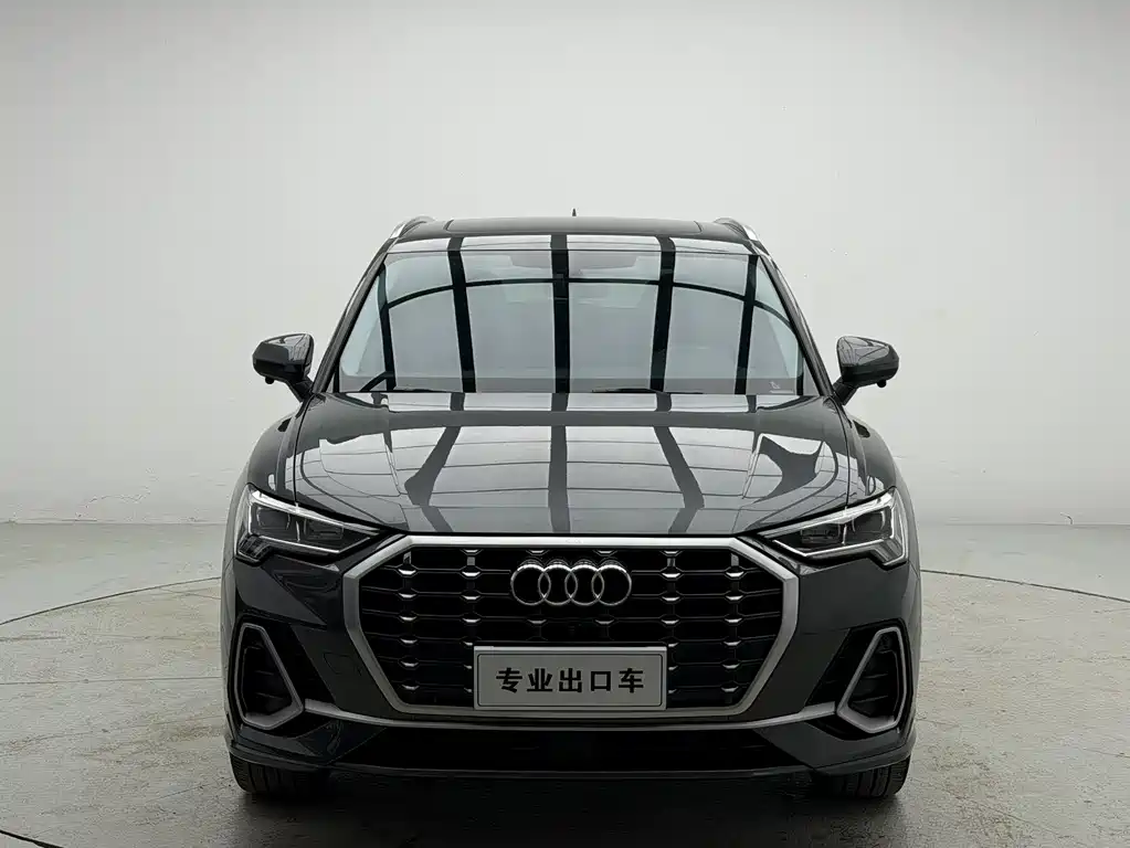 Audi Q3 2022 — фото 4