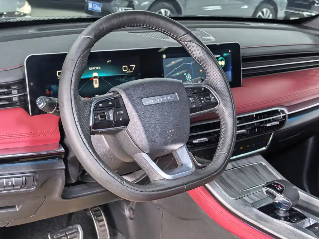 Jetour Jietu X70 PLUS 2023 — фото 11